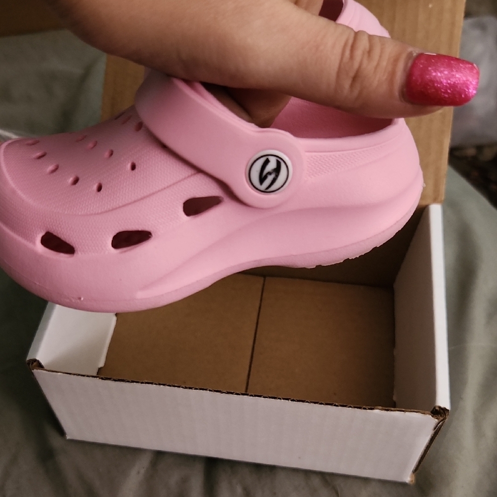 Pink Kids Clogs - Picture 2 of 4